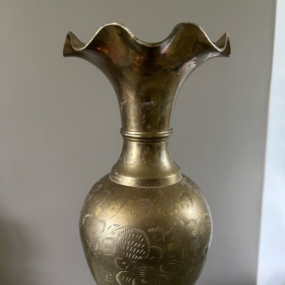 Vintage 1950 BRASS Elegant Gold Vase PLANTER 🥰 - Picture 3 of 6
